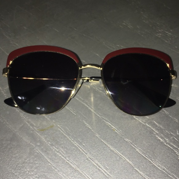 Prada Sunglasses - Picture 6 of 8